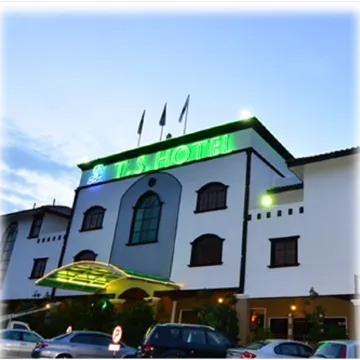 TS Hotel - Taman Rinting Отели в г. Масаи