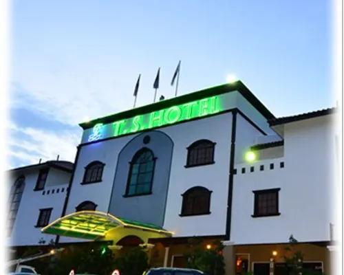 TS Hotel - Taman Rinting โรงแรมในมาไซ