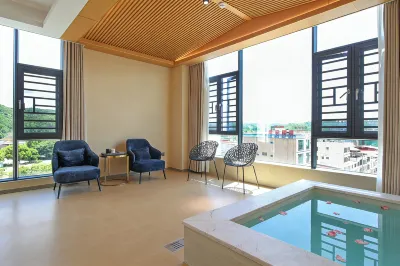 RoyaI Luxury Hot Spring HoteI Hotel berhampiran Hot Spring