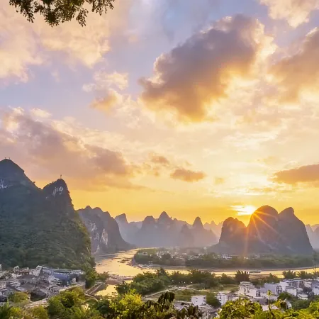 Global Village Elegant Lijiang Hotel (Guilin Two Rivers and Four Lakes Xiangbishan Branch)