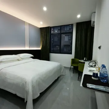 Quanjiseason Business Hotel