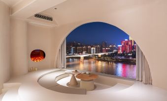 Moon· Guang Jiangjing Guest House (Jiefangbei Hongyadong Branch)