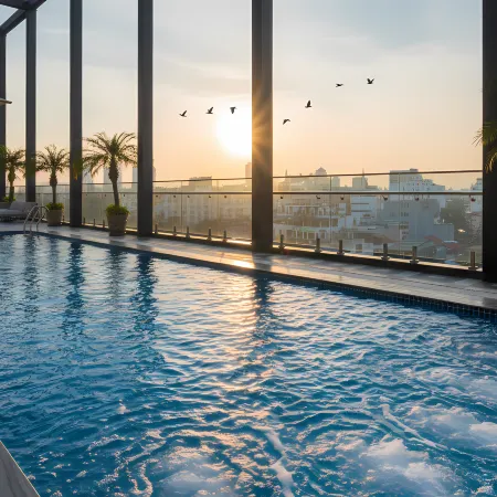 MAY DE VILLE Lakeside Hotel