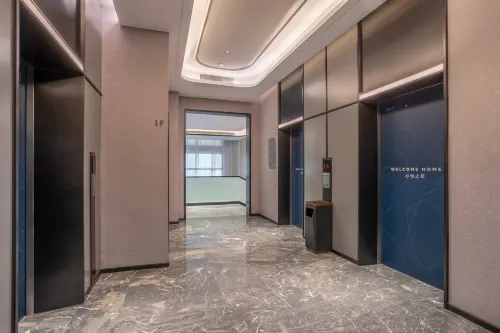 كانتري إن آند سويتس باي راديسون الأماكن العامة Photos