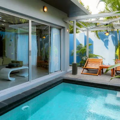 Villa Sonata Phuket Các khách sạn gần Đồi Rang
