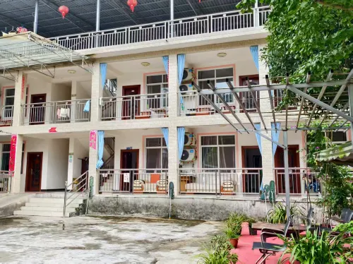 Pengzhou Gaoshan Yuanquan Farm Stay - 2 stjerner