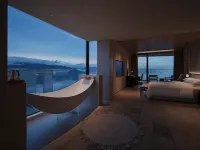 Yunhujing Cliff Resort Hotel