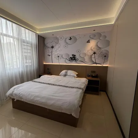 Junyao Cottage Huajiang