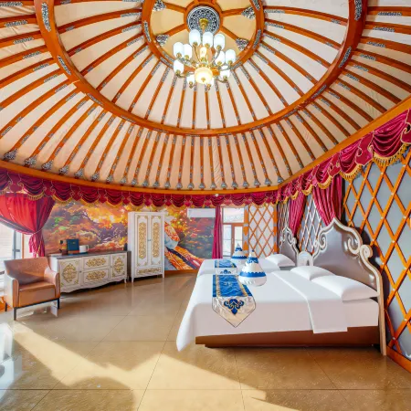 Mongolian Yurt Homestay at Here Scenic Area, Erguna Grassland