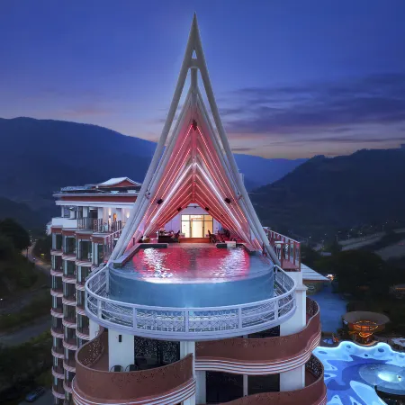 Lixia · Lucky Glow Riverview Resort Hotel