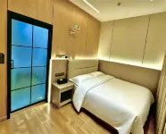 Blossom Lane Homestay · Holiday Villa (Shanghai Pudong Airport)