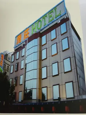 Attic Hotel - Bãi đậu xe