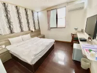 W L Fun House Hotel (Hsinchu) Hotels near Puki