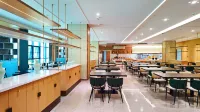Spring Valley Blossoms · Yunxi Hotel - Mountain view