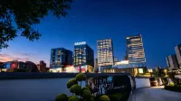 Guiyang Air Travel · Hotel Transfer · YOUNG AND FASHION (Longdongbao Airport Outlet Store) - Airport Shuttle