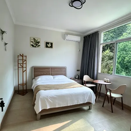 Forest Home Homestay (Shiniushan Scenic Area)