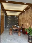 Longmen Wangjiao Lou Wenquan Homestay - Inns