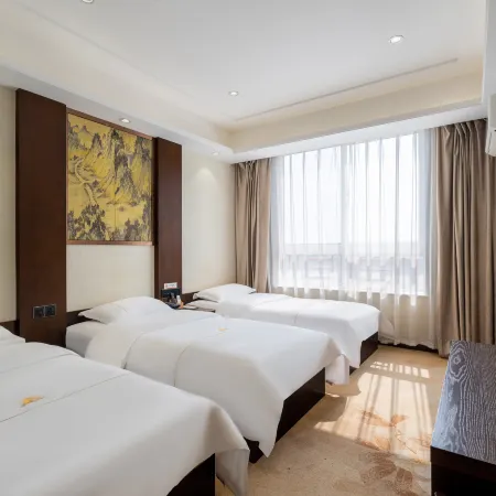 Rufeng Hotel (Qufu East High-speed Railway Station)