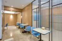 HanTing Hotel (Wuxi Railway Station North Square) - 2-Sterne