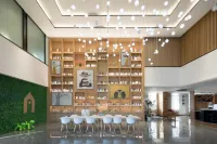 Campanile Hotel (Haiyan Hangzhou Bay Water World Huijin Plaza)