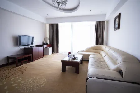 Hong Kong City Holiday Hotel Ji'an Yicheng Отели рядом со станцией Ji'an Railway Station