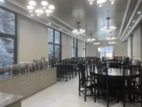 Daocheng Century Aden Hotel