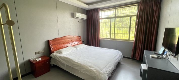 Warm Hotel Hotels in Kaihua