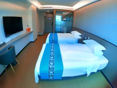 The British Star Hotel Hotels near Shiji Baisheng Shopping Plaza