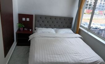 Hengyan Huirun Hotel (Yanji High-Speed Railway Station Stadium)