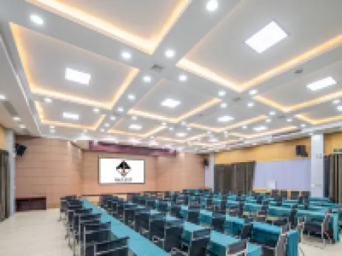 Wansheng Garden Hotel (Xinyang Luoshan Xiya Libao Plaza Branch) Hotels in Luoshan