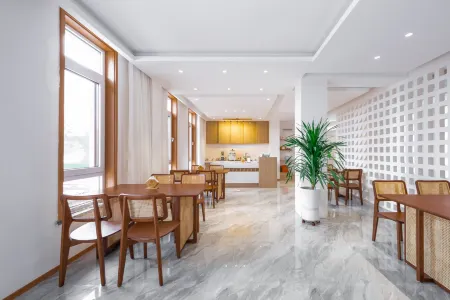 GrapeJoy Vineyard Retreat Отели рядом с достопримечательностью «Unit Library»