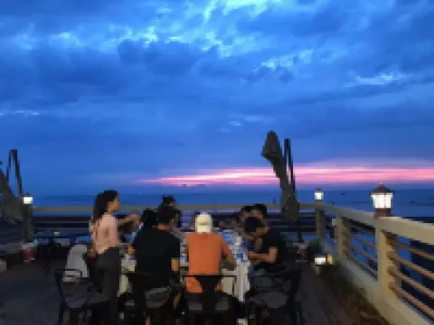 Blue Sea Homestay in the High-rise Building