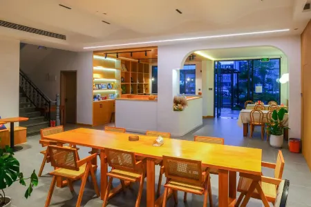 Shengsi Qisu Homestay