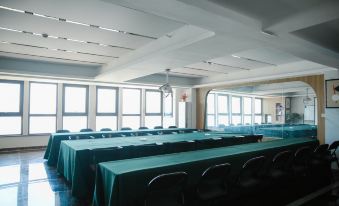 Famorly Hotel