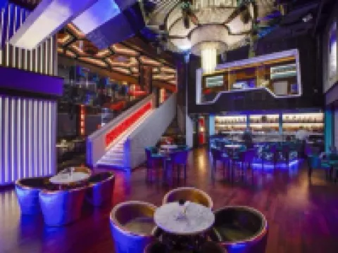 Platinum Suites at Kuala Lumpur City Centre (KLCC) by Veedu Hauz