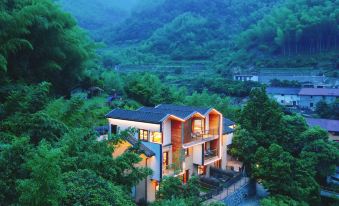 Daijiashan No.8 Hostel