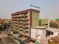 Cross Vibe Chiang Mai Decem, Nimman Hotels in Hang Dong