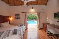 The Little Outlook - Balcony