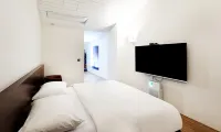 Hotel 498