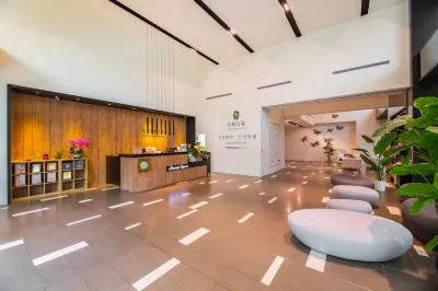 Wholesome Hotel Hotel in zona Moungar Traces of Books