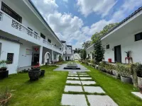 Lu Mountain Orchid Homestay