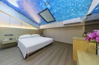 Dujiangyan Yiju Holiday Hotel (Dujiangyan Scenic Area)
