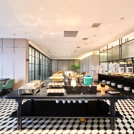 Wuduo Lanyue Hotel (Baoding Military Academy Square Hebei University Store)