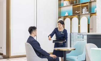 Xana Deluxe Hotel (Rizhao Station Kuishan Sports Center)