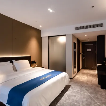 Luzhou Port Investment International Hotel