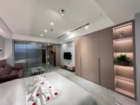 Jingshuo Light Luxury Boutique Stay (Dongsheng District Hengdong Building)