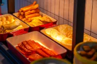 Echarm Hotel (Zibo Eight Bureaus Vientiane Hui) - sarapan