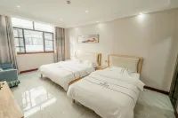 Ducheng Business Hotel (Lichuan Railway Station)