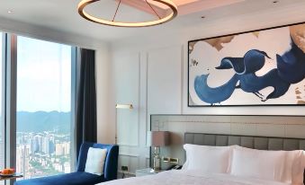 Fuzhou Zhuyue Boutique Apartment (East Second Ring Taikoo Plaza Zhuyu Metro Station)