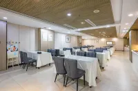 CHEERMAY Hotel (Zouping Huangshan Park Times Square) Hotels in Zouping